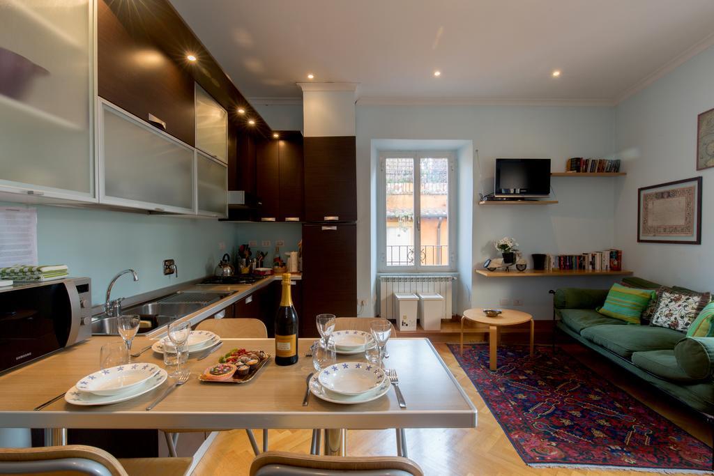 Holidays Banchi Vecchi Apartment Roma Ngoại thất bức ảnh