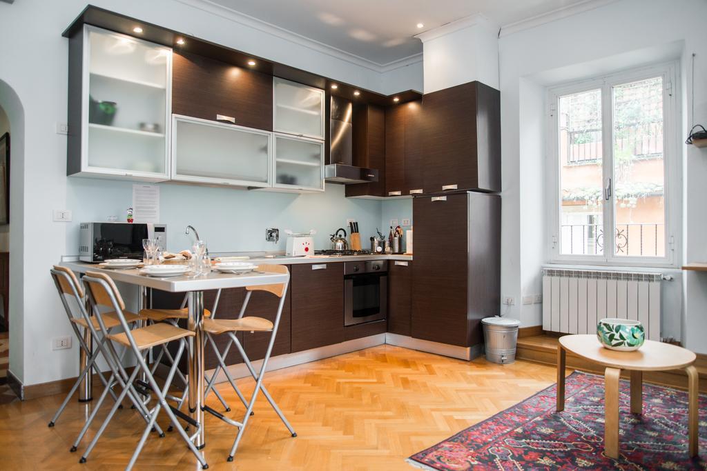 Holidays Banchi Vecchi Apartment Roma Ngoại thất bức ảnh